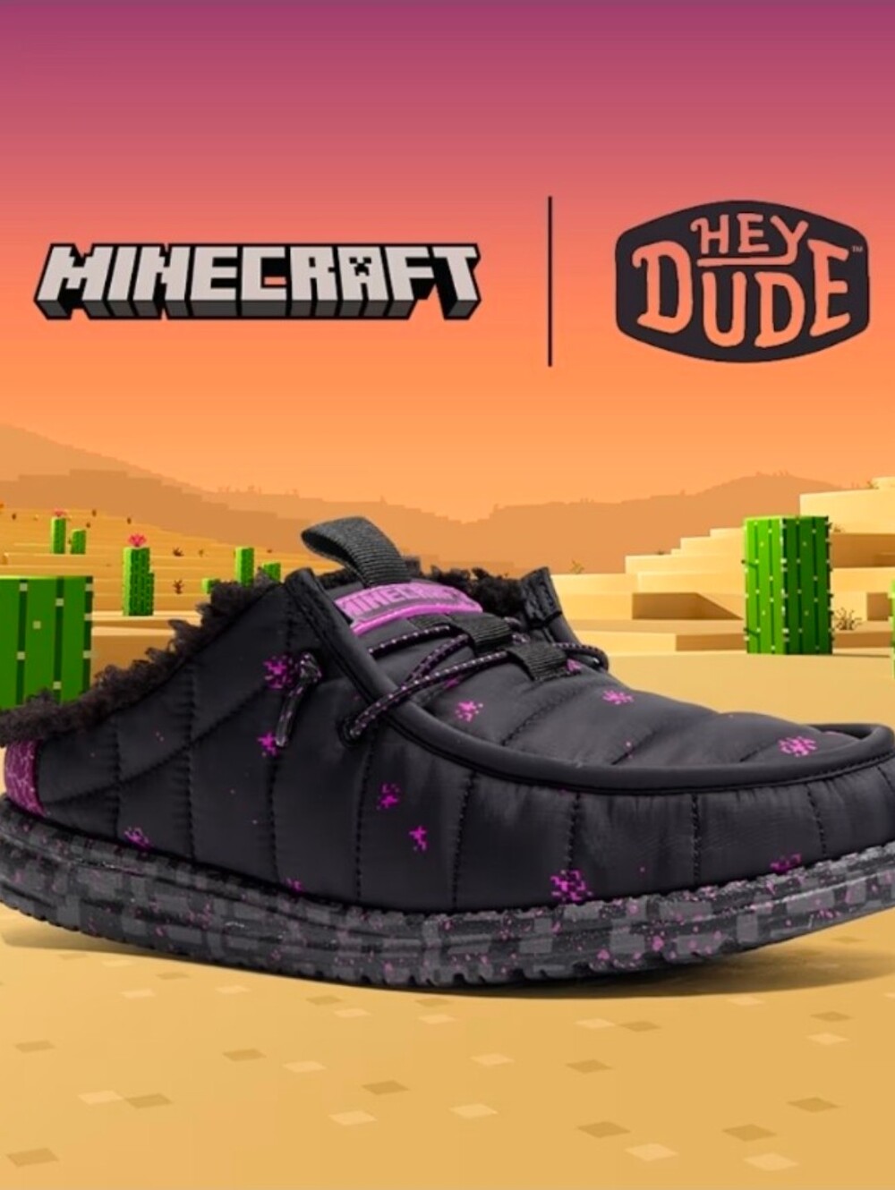 Minecraft Hey Dude Men's Black Slip-On Furry Loafers Enderman Size 5 Like New